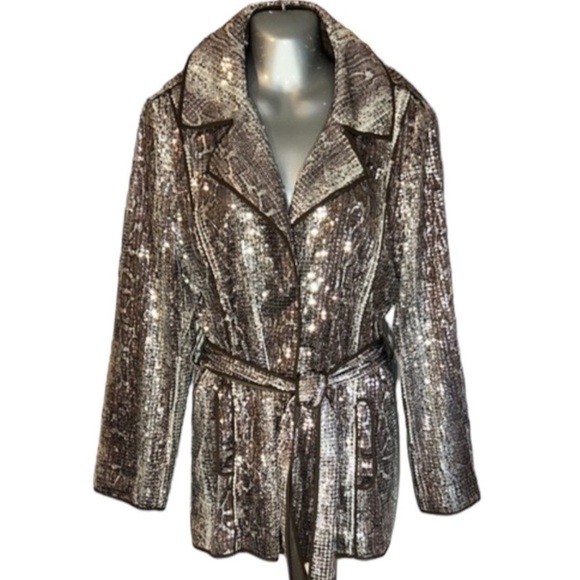 CHICO'S All Over Sequin Blazer Snap Closure with Tie Belt Jacket Size 2 Large - Picture 9 of 9